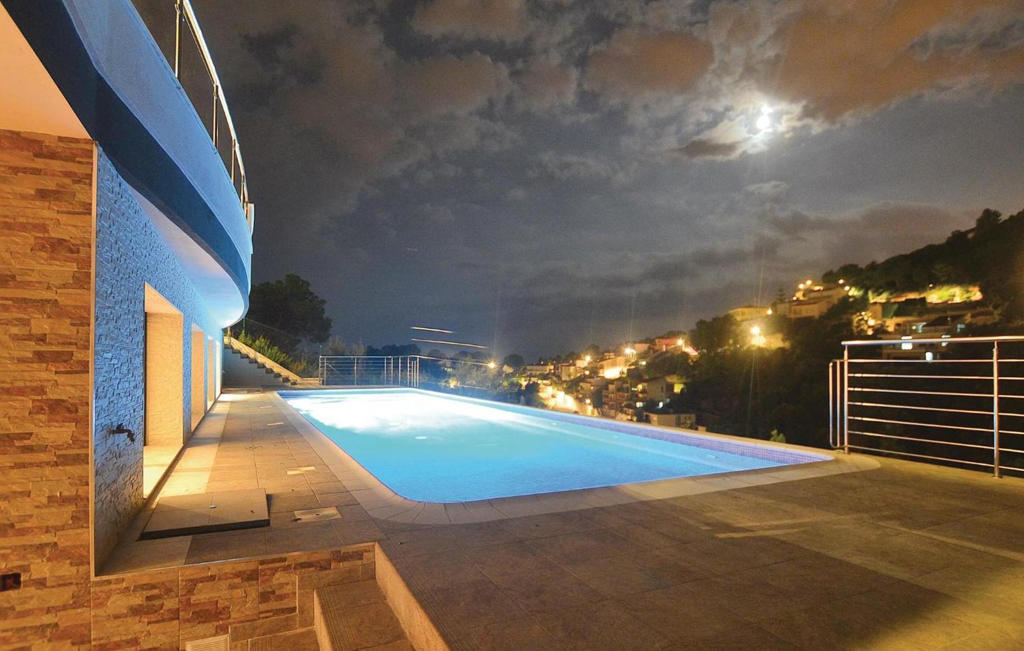 Nice Home In Santa Susanna With House Sea View Kültér fotó